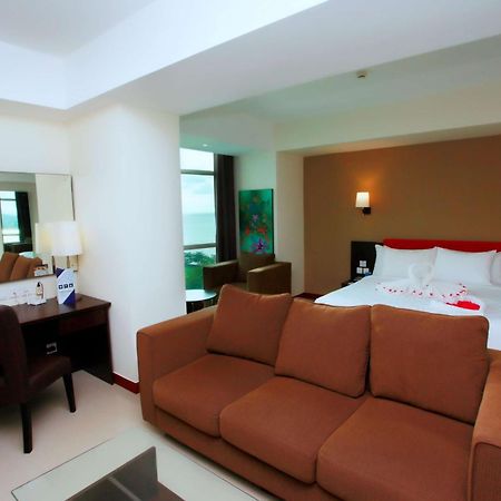 Best Western The Lagoon Hotel Манадо Экстерьер фото