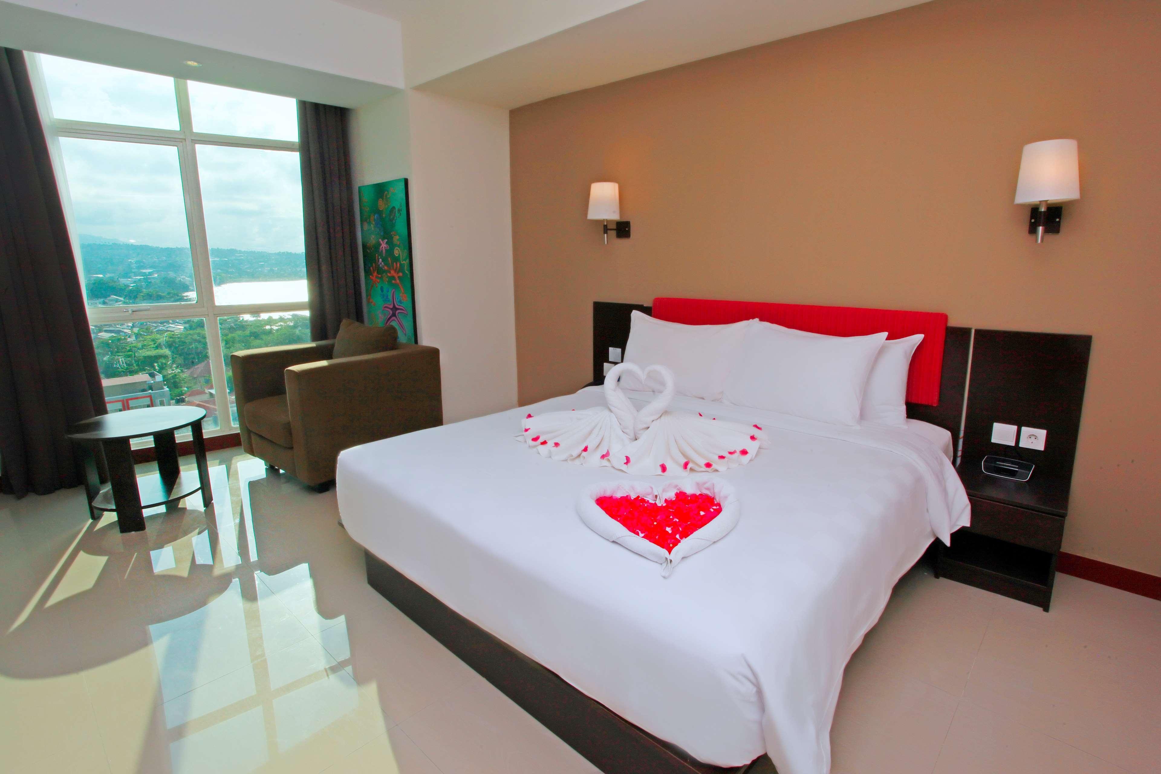 Best Western The Lagoon Hotel Манадо Экстерьер фото