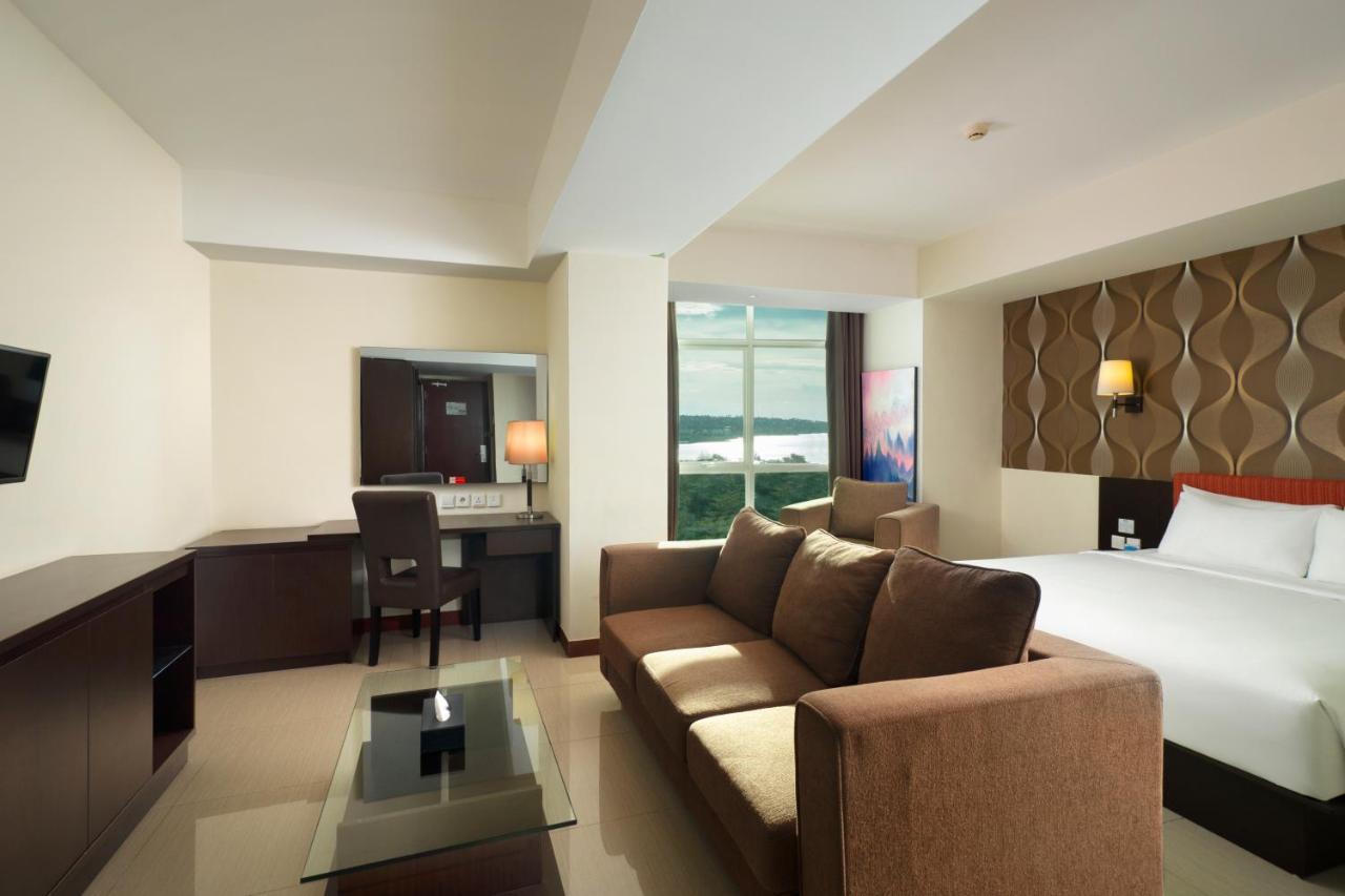 Best Western The Lagoon Hotel Манадо Экстерьер фото