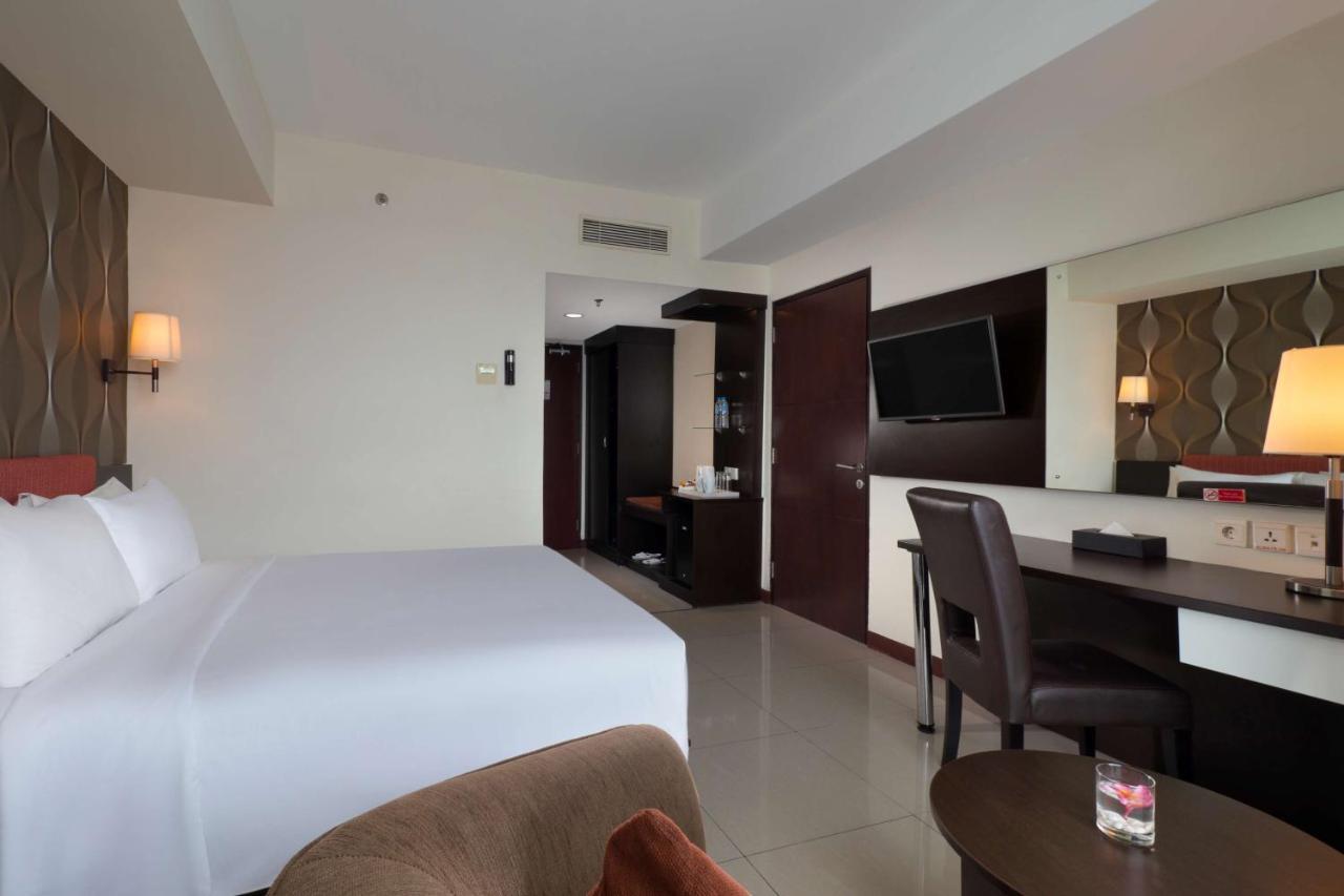 Best Western The Lagoon Hotel Манадо Экстерьер фото