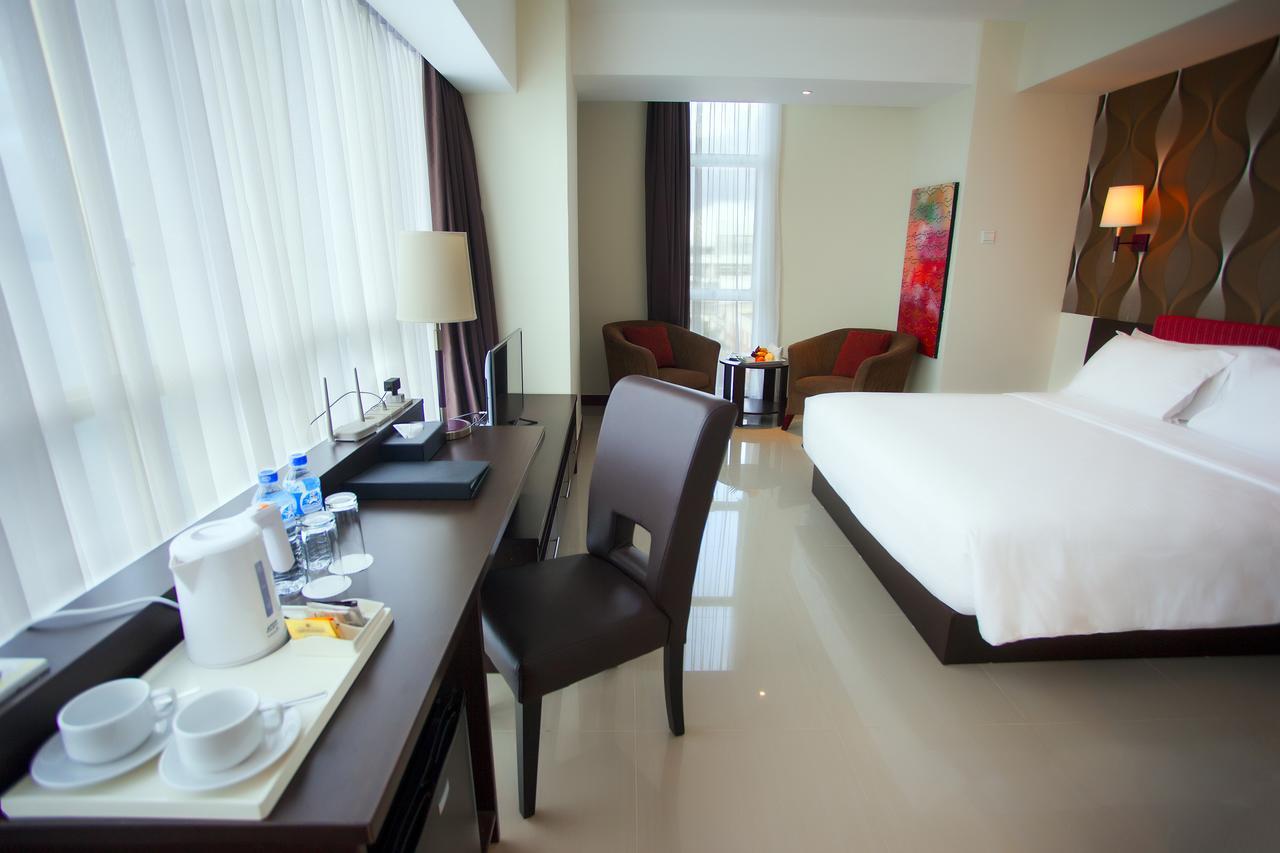 Best Western The Lagoon Hotel Манадо Экстерьер фото